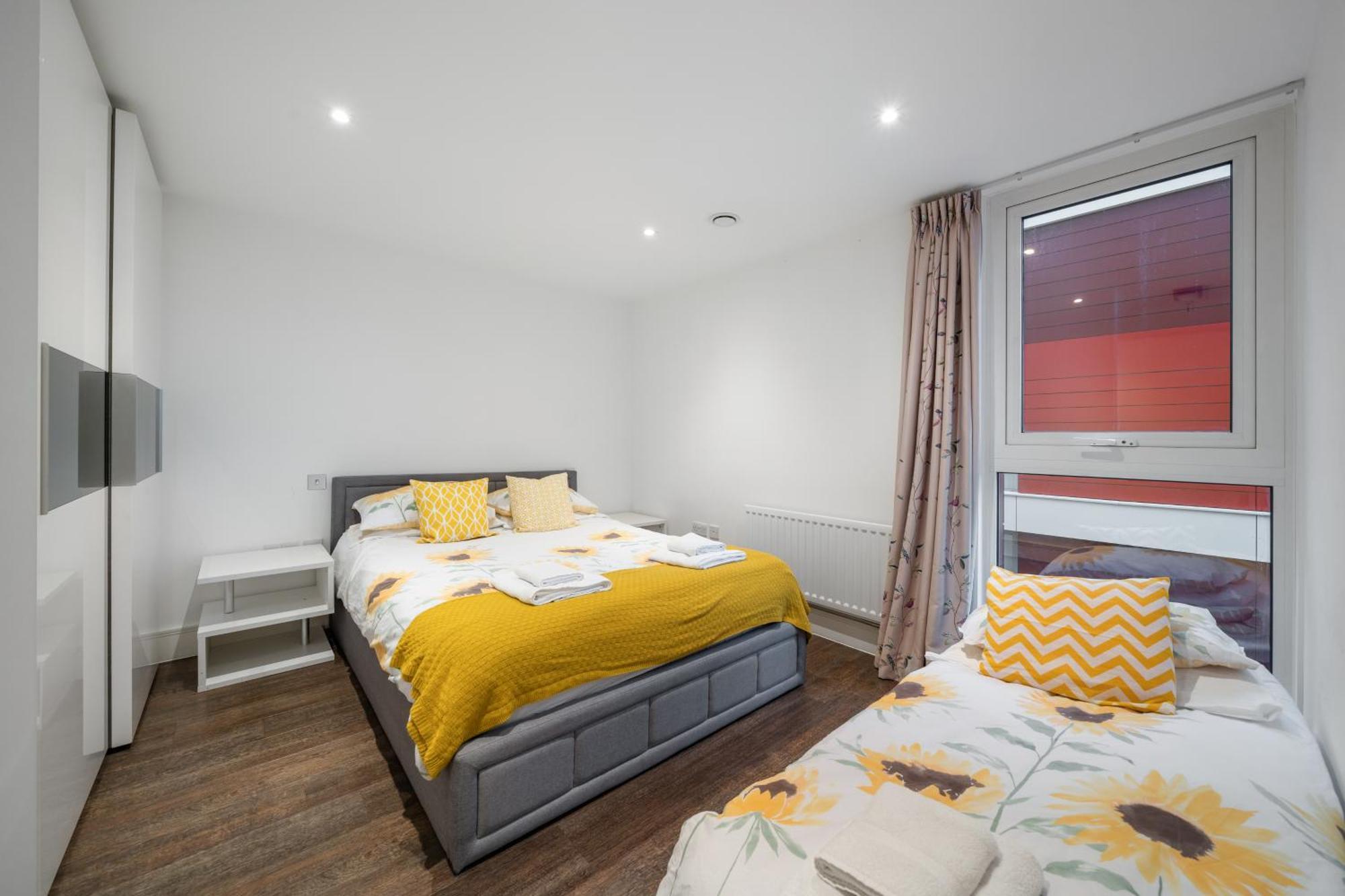 Riverside 1Br With Easy Transport 20Min To City Centre Londres Exterior foto